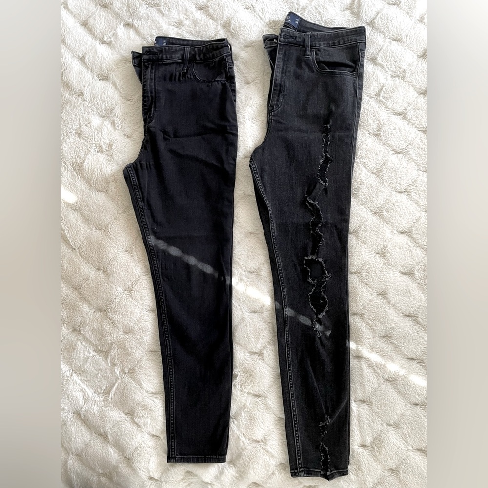 barely worn ultra high waisted black distressed stretch hollister jeans size 15R